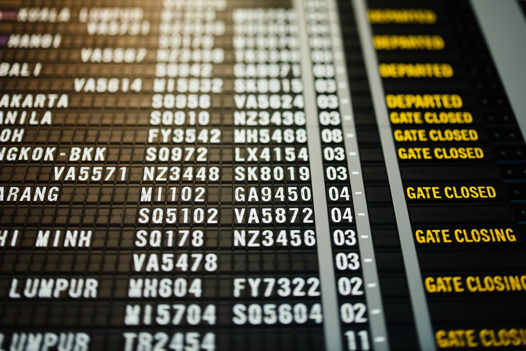 Airline Preisalgorithmus erklärt: Wie dynamische Flugpreise wirklich funktionieren