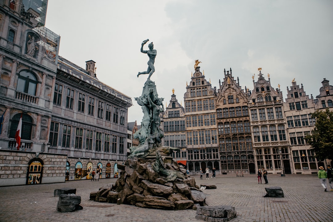 Beste Hotels in Antwerpen: Wo übernachten in welchem Stadtteil 2026