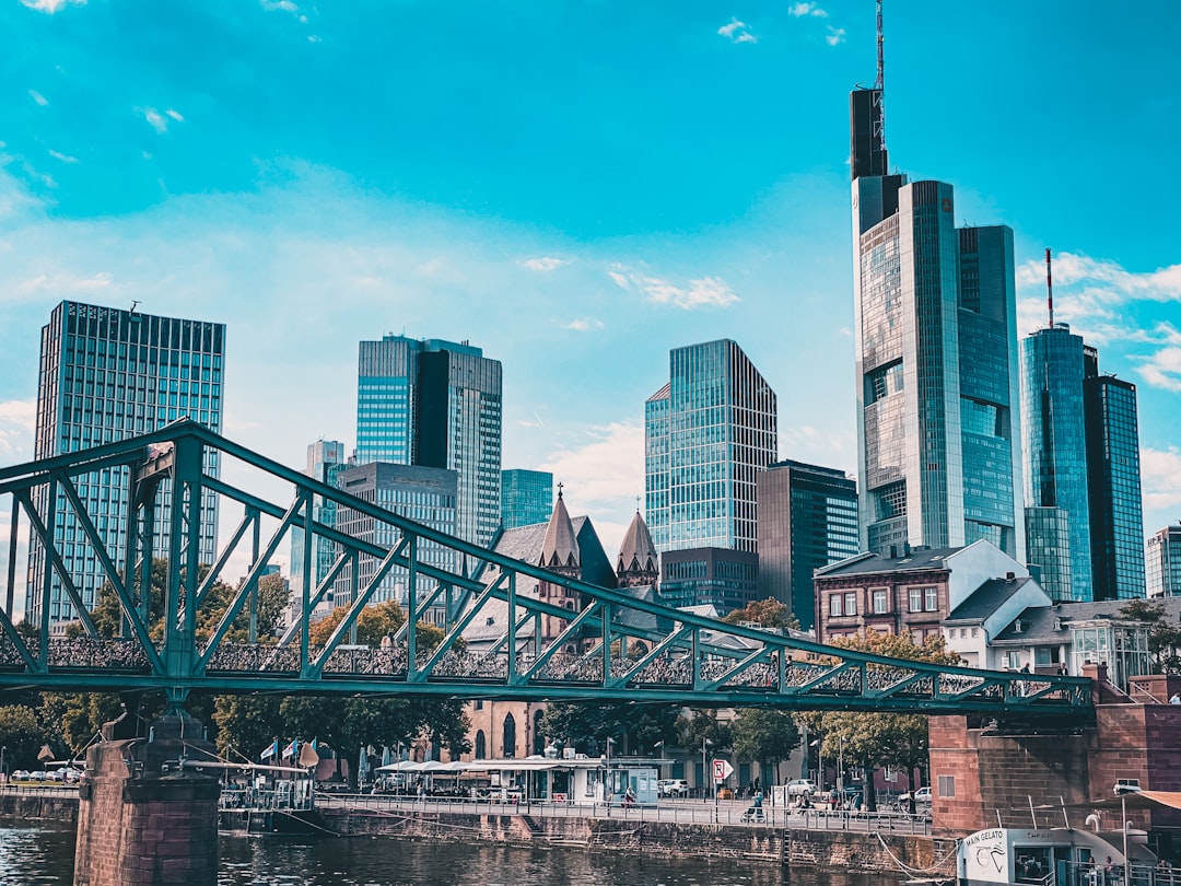 Beste Hotels in Frankfurt: Wo übernachten in welchem Stadtteil 2026