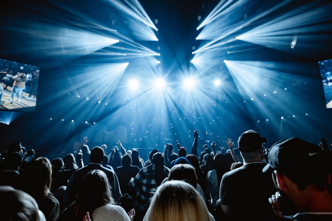Gig-Tripping 2026: Konzert im Ausland sehen, oft günstiger als daheim