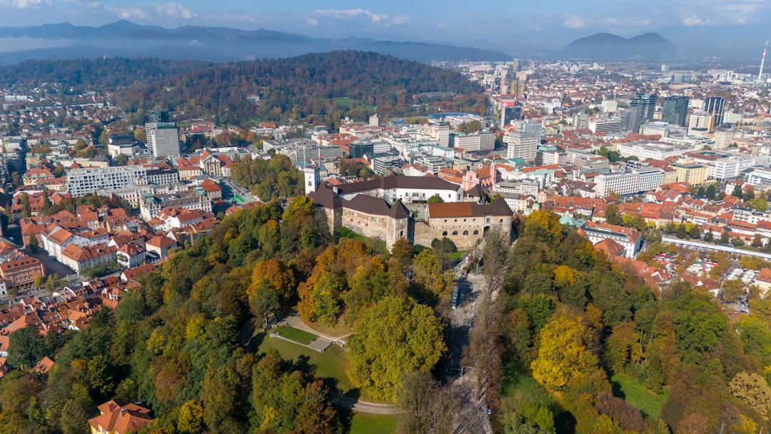 Beste Hotels in Ljubljana: Wo übernachten in welchem Stadtteil 2026
