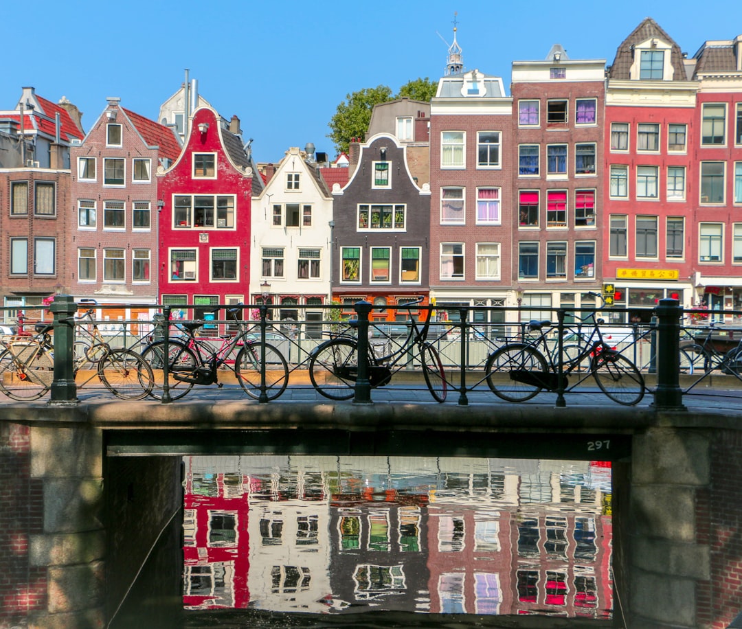 Niederlande Rundreise: Amsterdam, Keukenhof und die beste Route durchs Land
